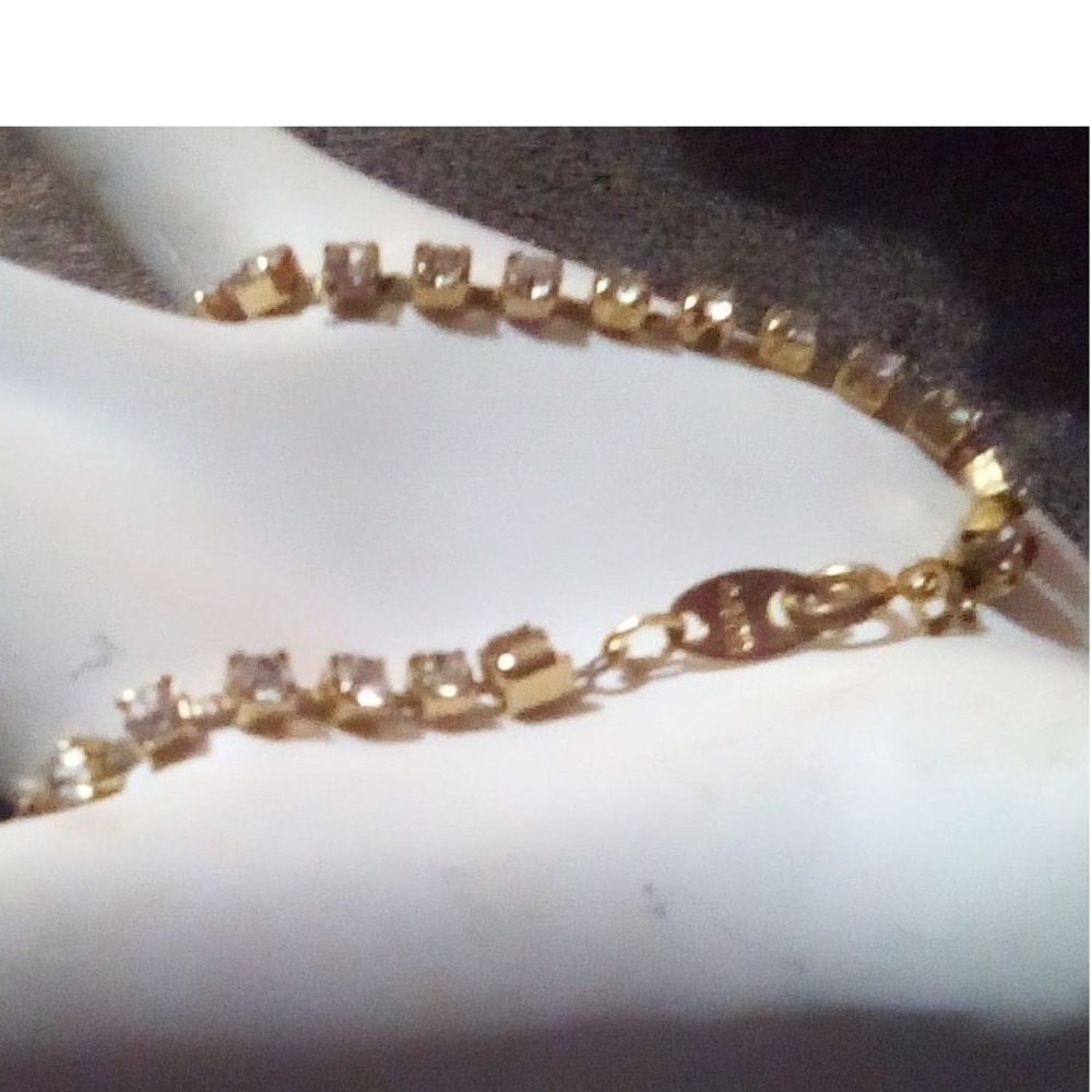 Vintage Avon Gold-Tone Rhinestone Tennis Bracelet - Picture 7 of 8